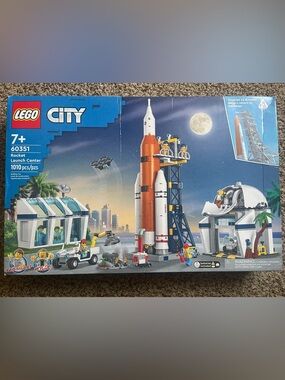 Lego City Rocket Launch Center - Orange, White, Blue